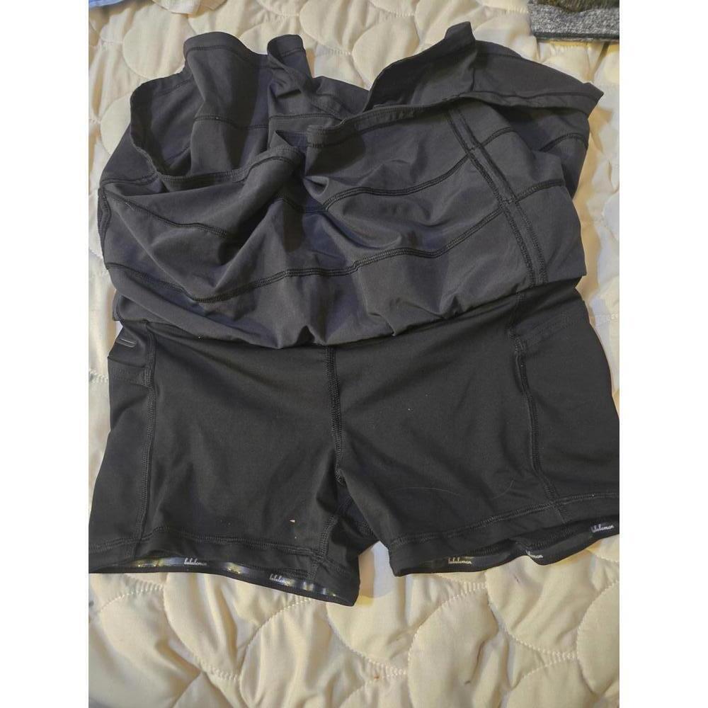 Lululemon Women's Black Athletic Shorts Size 6 Regular - Picture 2 of 4